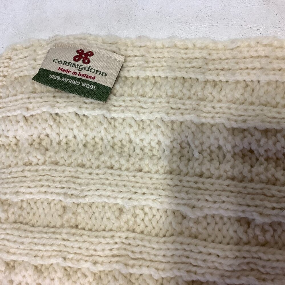 Carraig Donn 100% Merino Wool Scarf Button Made Ireland - Picture 6 of 6